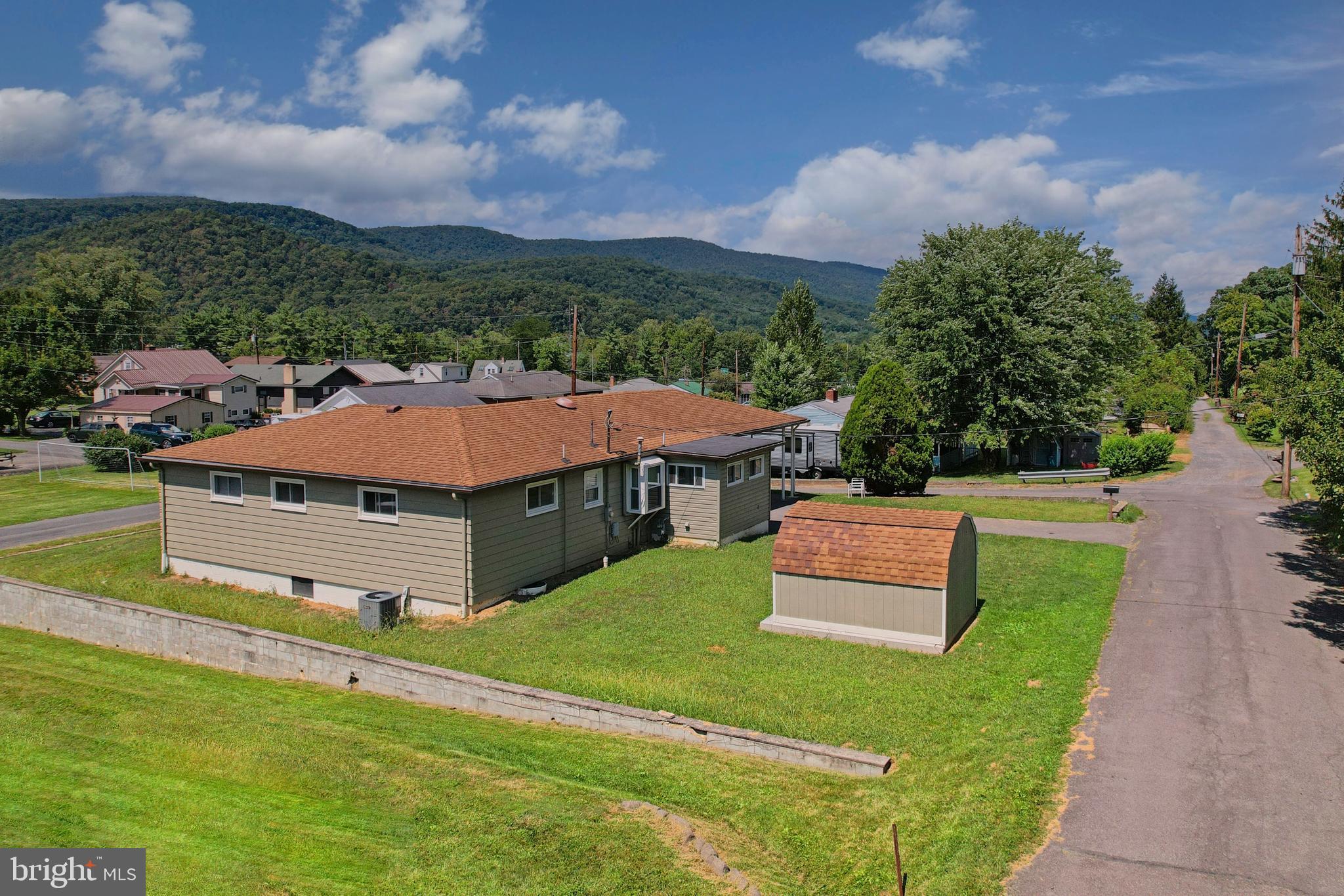 14 Clubhouse Road Cumberland, MD 21502 - Photo 26 of 67