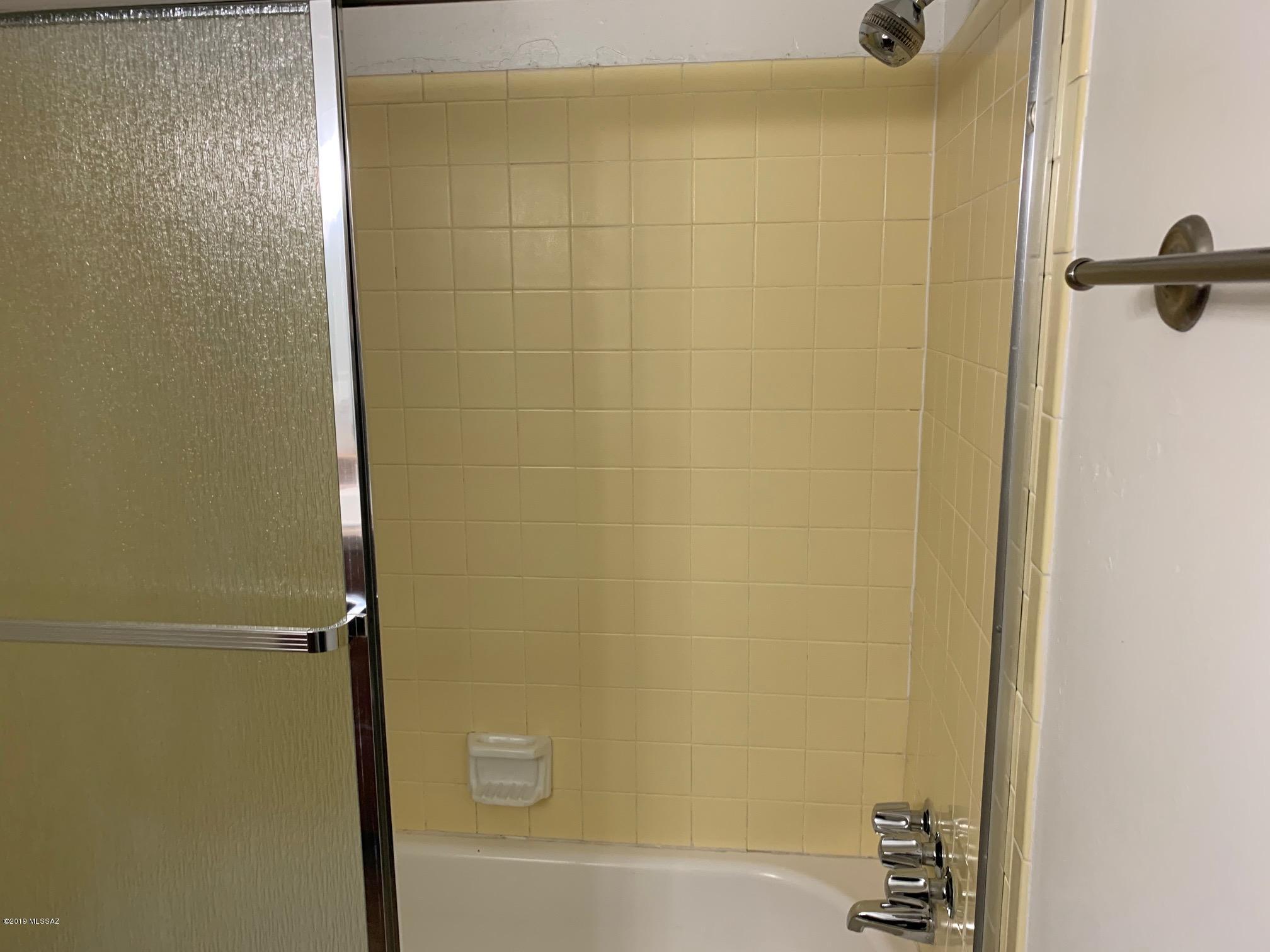 3750 North Country Club Road, Unit 33 Tucson, AZ 85716 - Photo 15 of 20