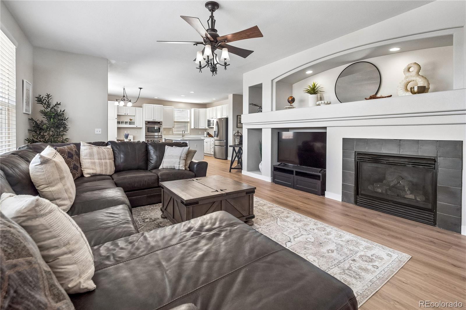 10836 Hickory Ridge Lane Highlands Ranch, CO 80126 - Photo 13 of 48 Gallery Image 13