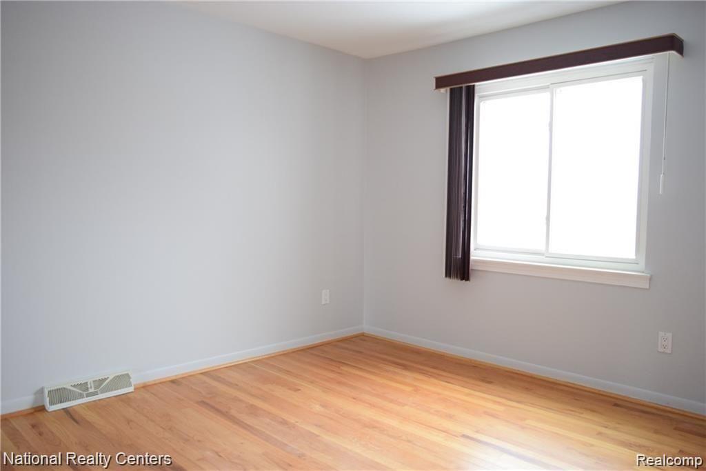 440 Miller Avenue, Unit 35 Rochester, MI 48307 - Photo 9 of 14