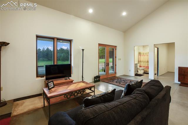 14495 Holmes Road Colorado Springs, CO 80908 - Photo 6 of 35 Gallery Image 6