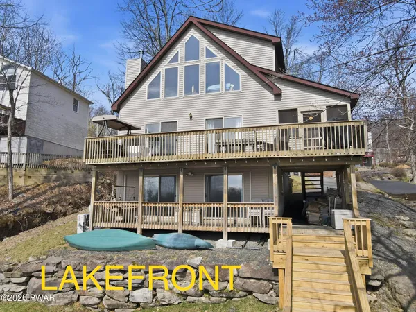 $455,000 | 174 North Lake Drive, Dingmans Ferry, PA 18328