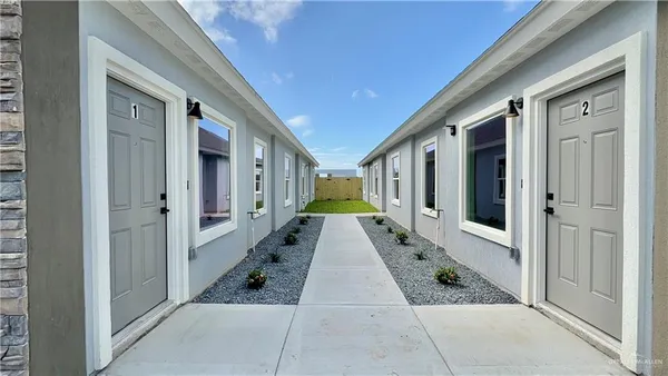 a view of the entryway of the house