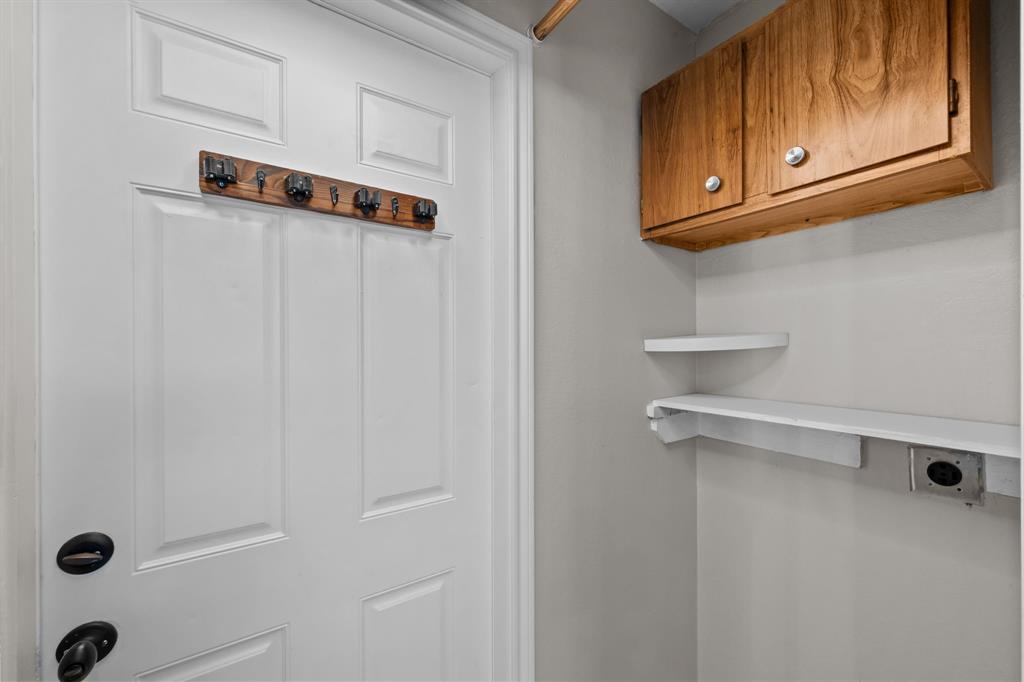 3904 Country Meadows Road Granbury, TX 76049 - Photo 33 of 40 Gallery Image 33