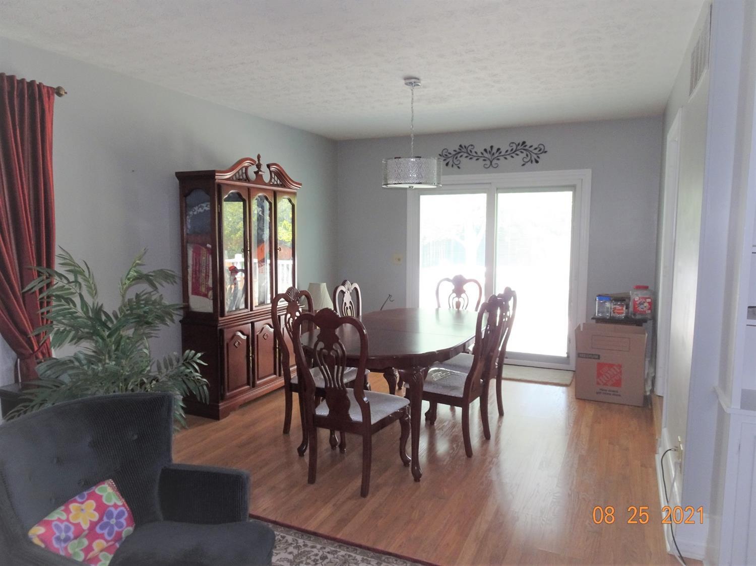 1040 Waycross Road Forest Park, OH 45240 - Photo 3 of 40