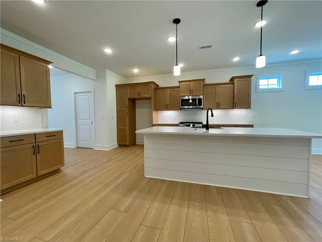 $399,990 | 3419 Willowcrest Street, High Point, NC 27265