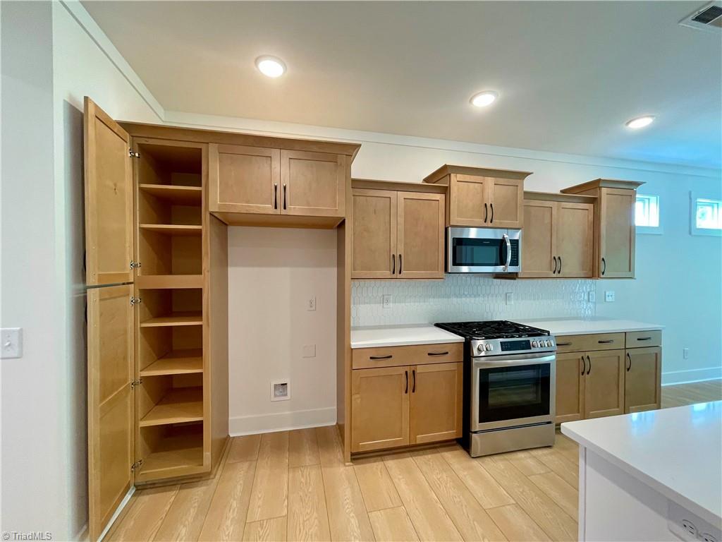 3419 Willowcrest Street High Point, NC 27265 - Photo 8 of 40