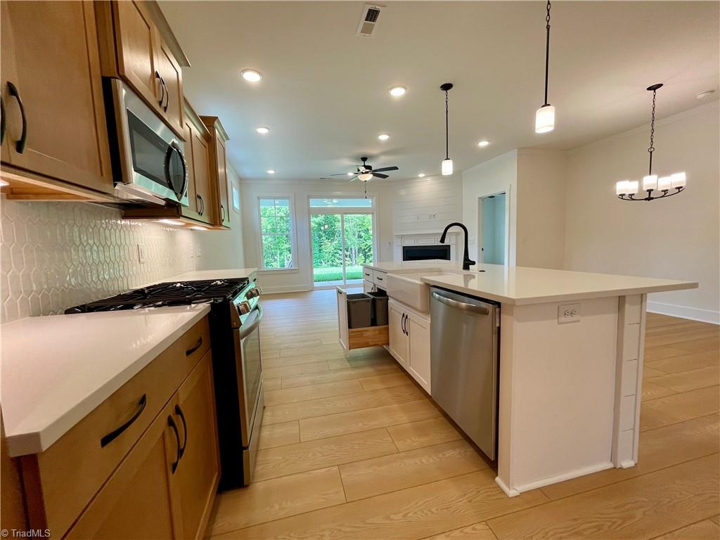 3419 Willowcrest Street High Point, NC 27265 - Photo 9 of 40