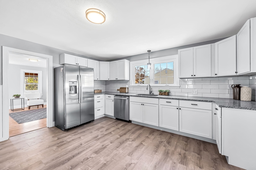 34 Francis Street Springfield, MA 01104 - Photo 1 of 34 Gallery Image 1