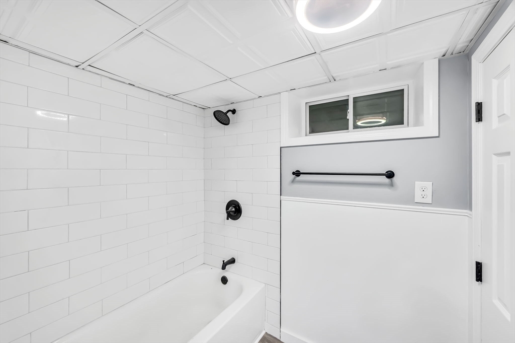 34 Francis Street Springfield, MA 01104 - Photo 22 of 34 Gallery Image 22