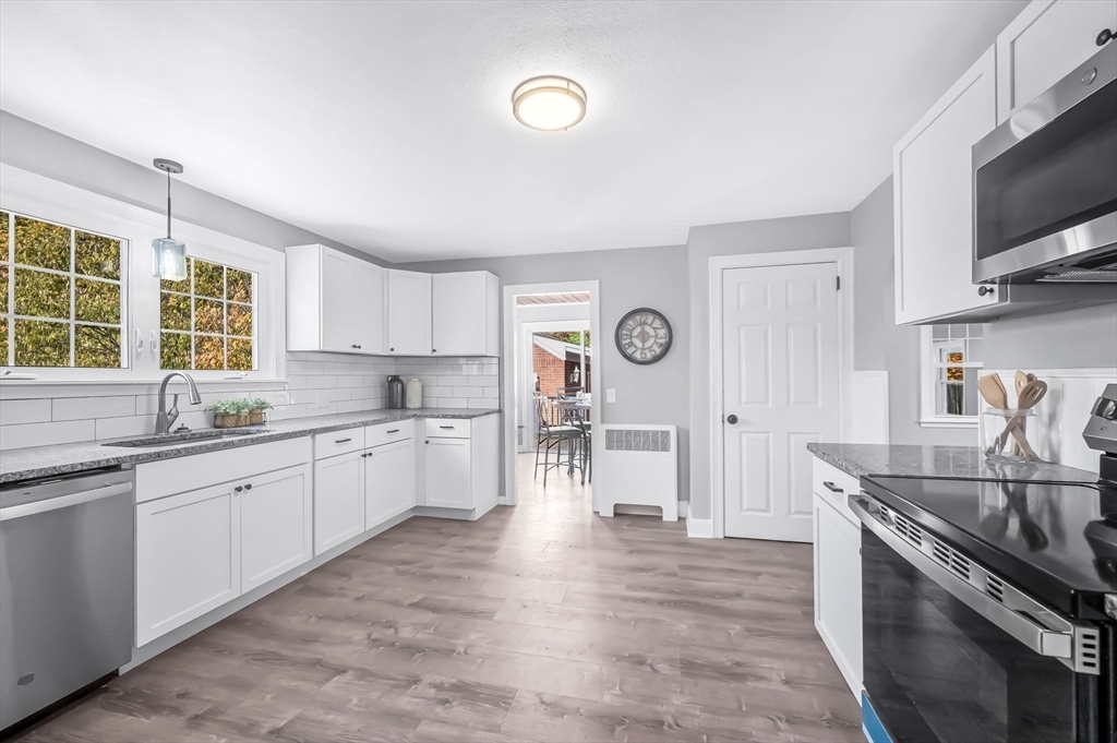 34 Francis Street Springfield, MA 01104 - Photo 7 of 34 Gallery Image 7