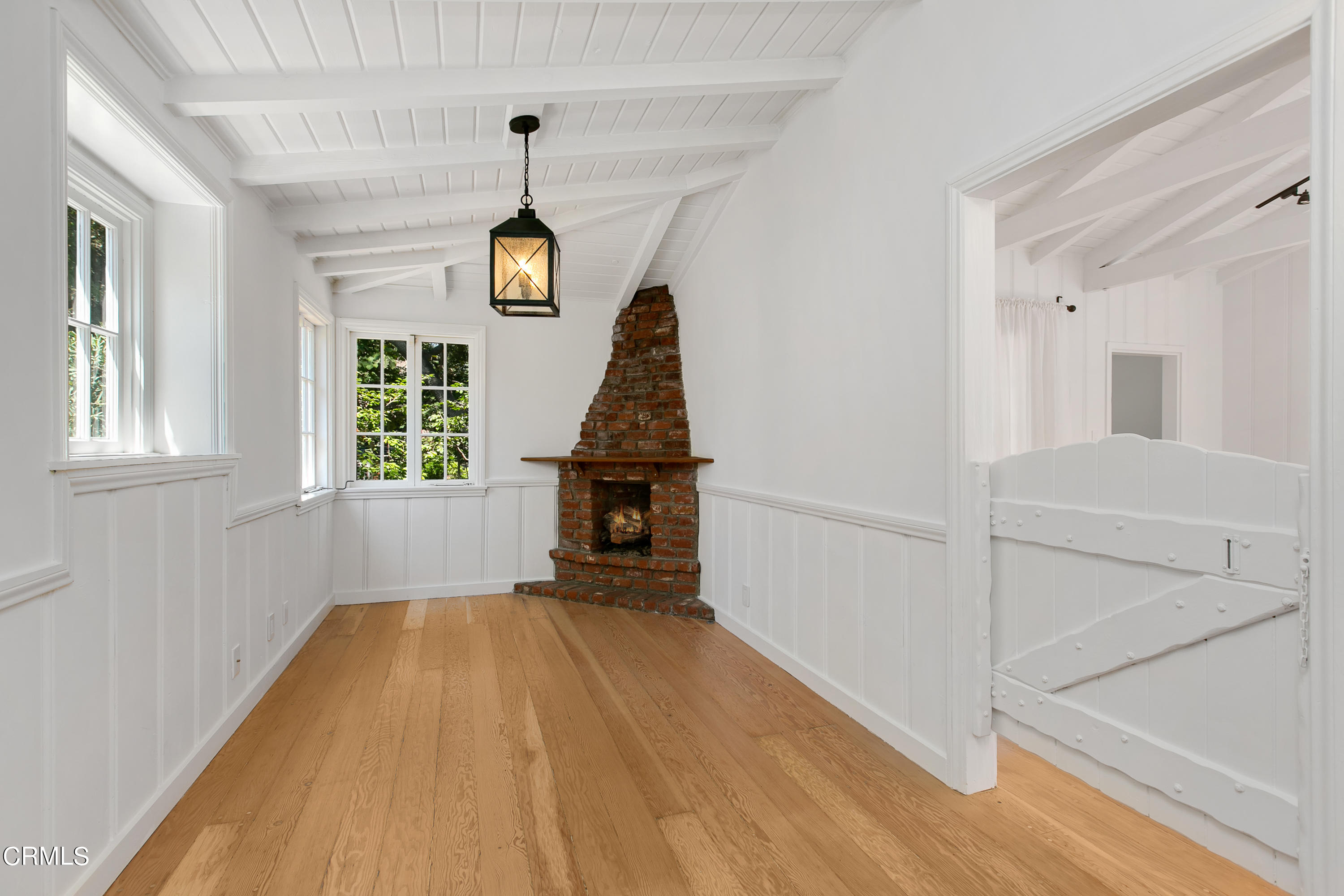 4904 Hampton Road La Canada Flintridge, CA 91011 - Photo 11 of 20 a view of an entryway with wooden floor