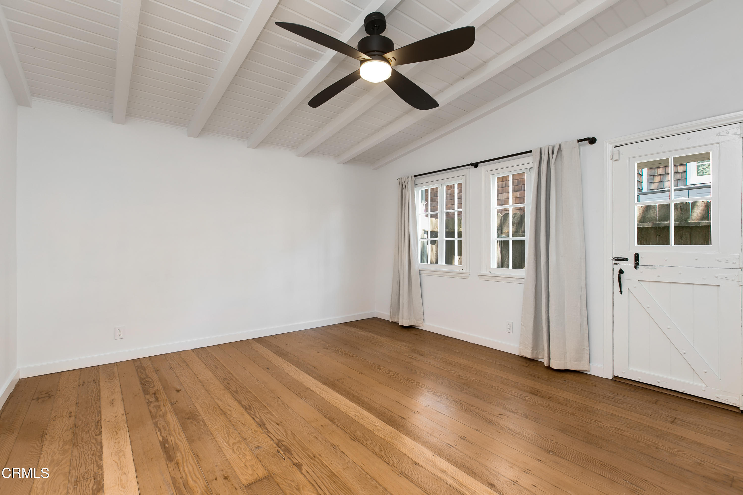 4904 Hampton Road La Canada Flintridge, CA 91011 - Photo 13 of 20 wooden floor in an empty room