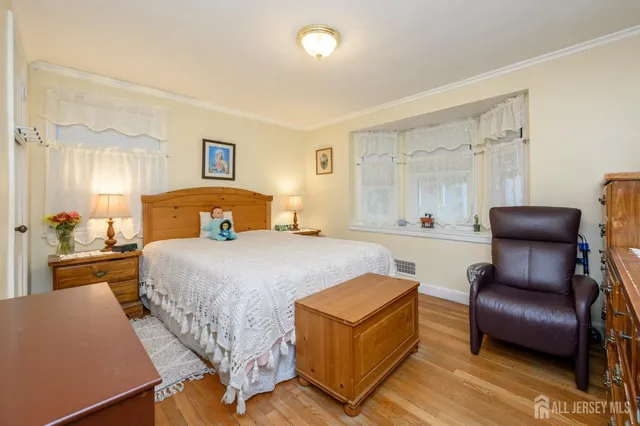 $450,000 | 4 Homestead Avenue, Avenel, NJ 07001