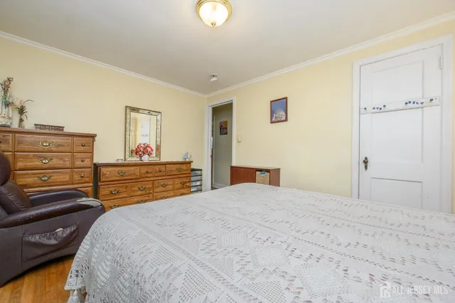 $450,000 | 4 Homestead Avenue, Avenel, NJ 07001