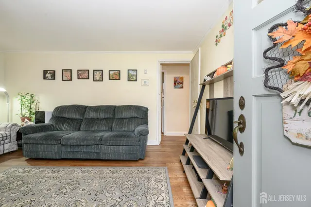 $450,000 | 4 Homestead Avenue, Avenel, NJ 07001