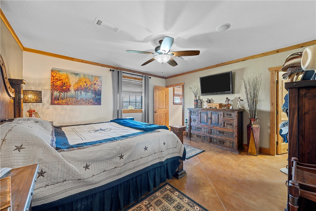 404 Cr 459 Road Lott, TX 76656 - Photo 23 of 64