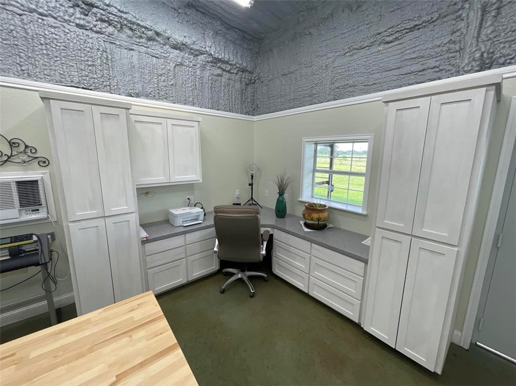404 Cr 459 Road Lott, TX 76656 - Photo 27 of 64