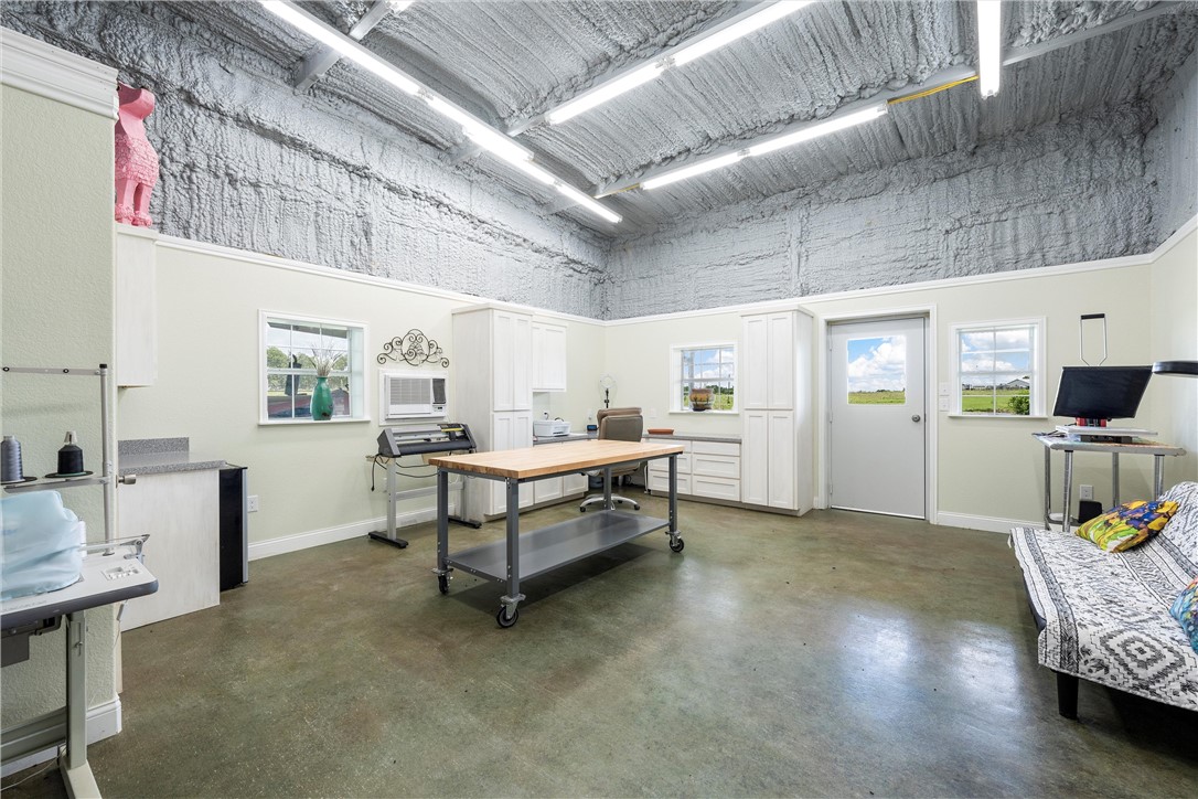 404 Cr 459 Road Lott, TX 76656 - Photo 29 of 64