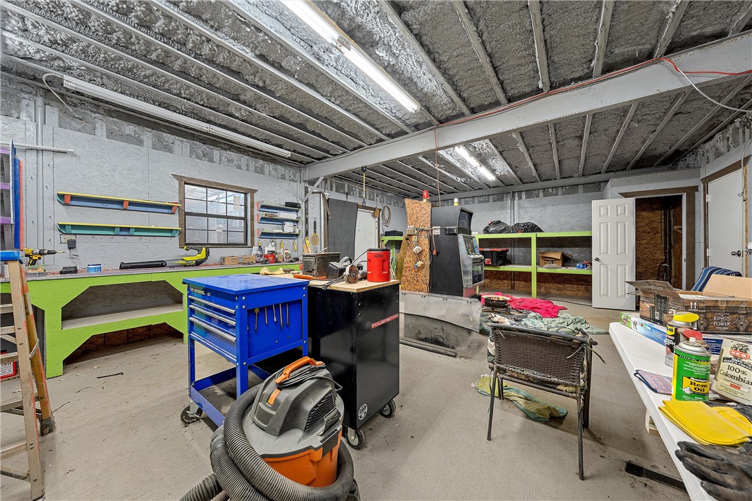 404 Cr 459 Road Lott, TX 76656 - Photo 36 of 64