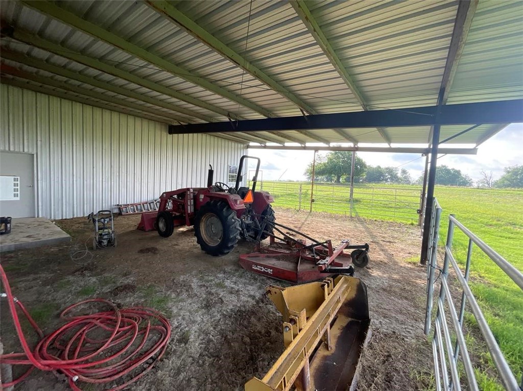 404 Cr 459 Road Lott, TX 76656 - Photo 45 of 64
