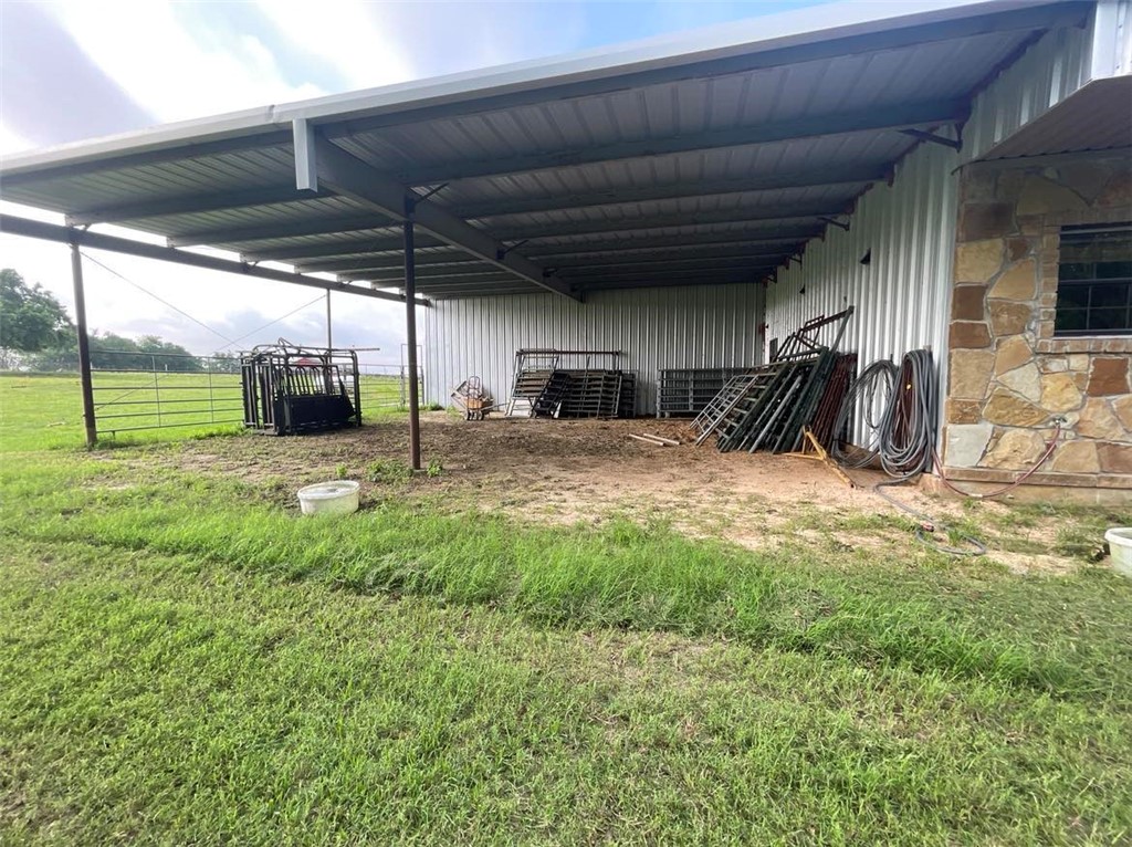404 Cr 459 Road Lott, TX 76656 - Photo 46 of 64