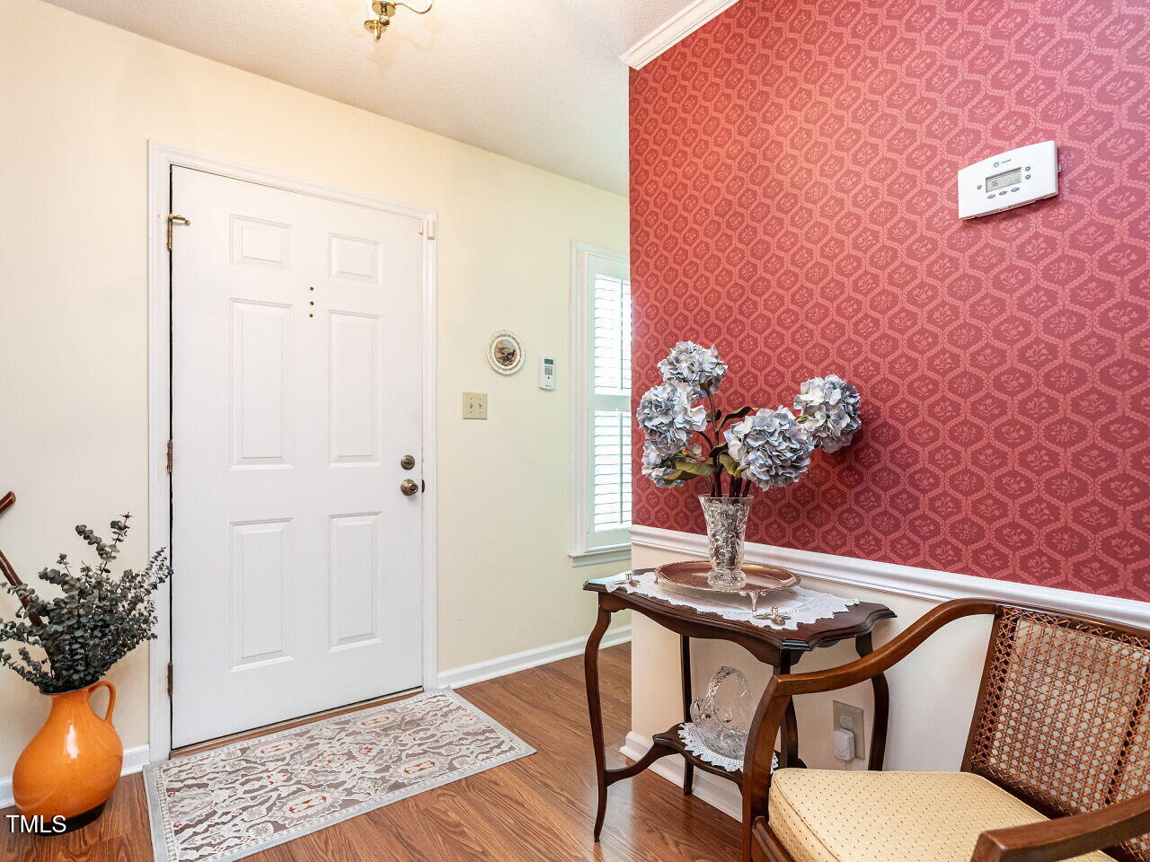005-1280x960-foyer