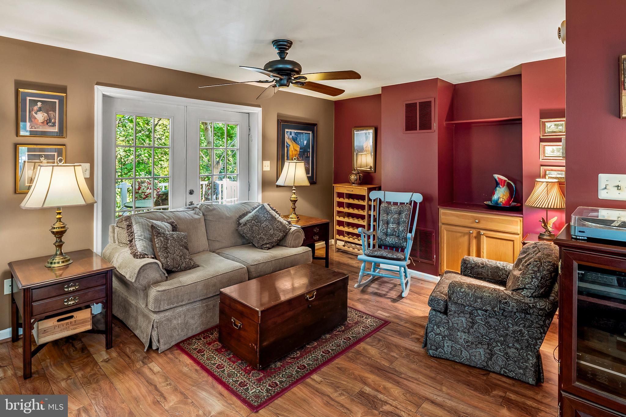 4560 Louisville Road Finksburg, MD 21048 - Photo 12 of 40 Living Room