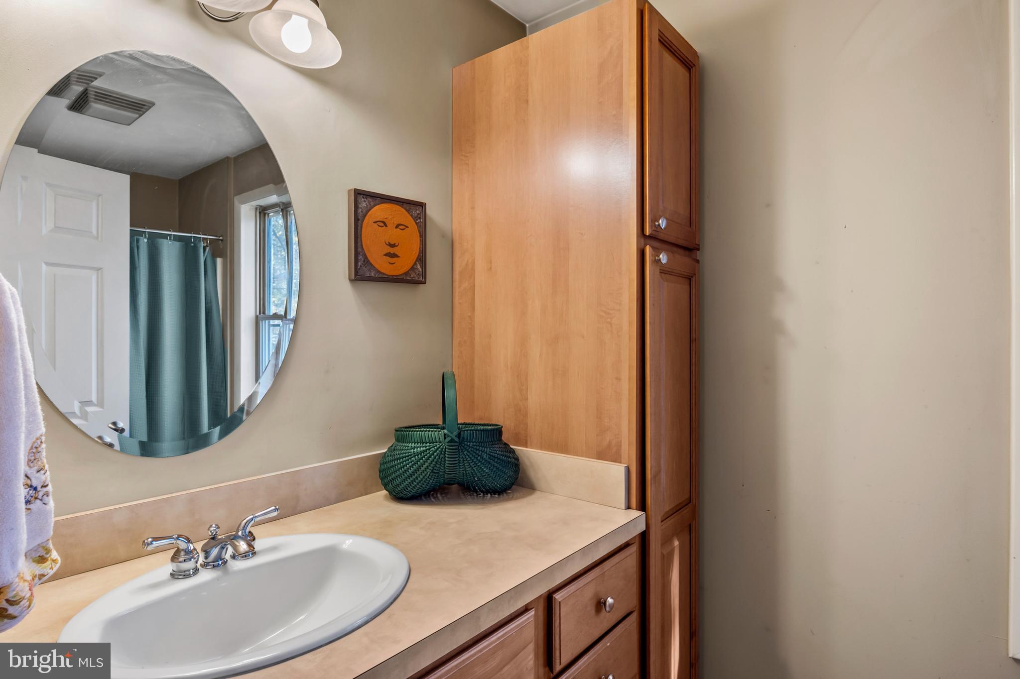 4560 Louisville Road Finksburg, MD 21048 - Photo 29 of 40 Bathroom 2