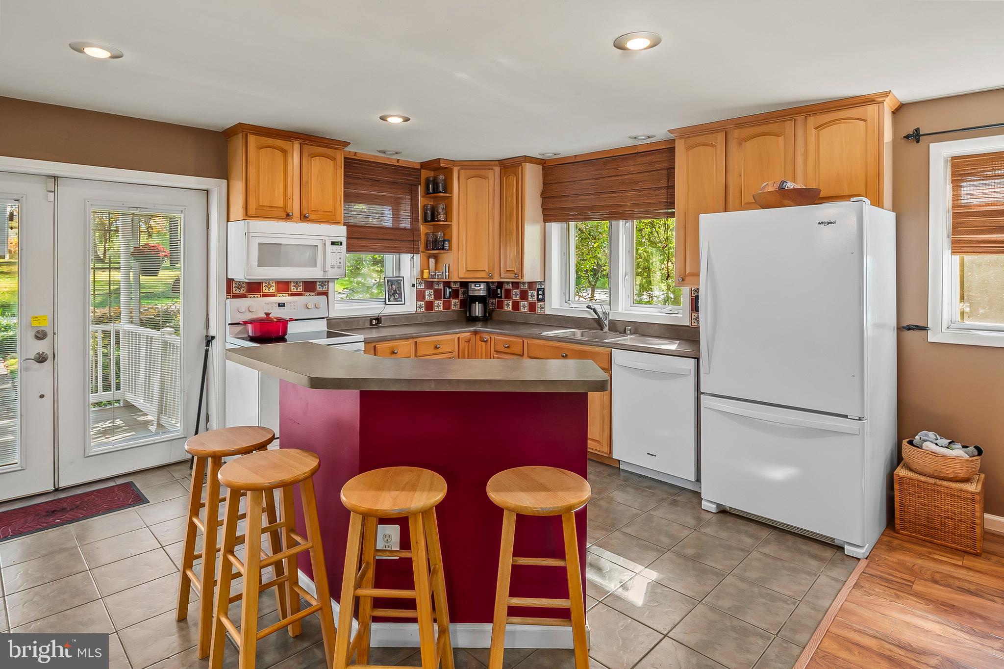 4560 Louisville Road Finksburg, MD 21048 - Photo 8 of 40 Kitchen (alt view)