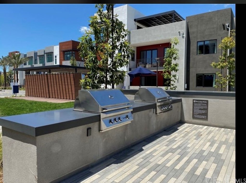 169 Waypoint Tustin, CA 92782 - Photo 4 of 19