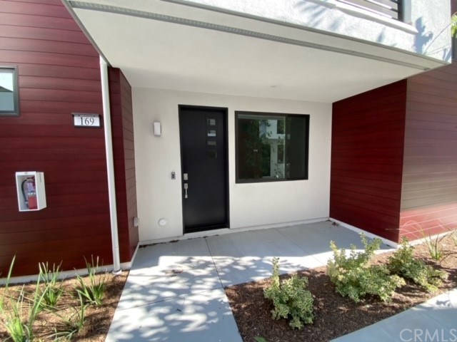 169 Waypoint Tustin, CA 92782 - Photo 5 of 19