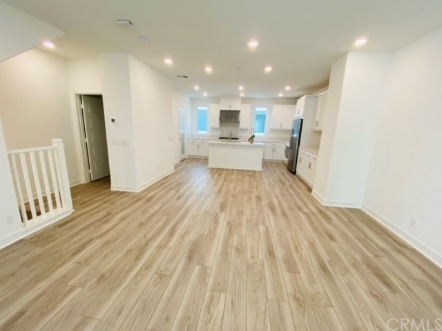 169 Waypoint Tustin, CA 92782 - Photo 7 of 19