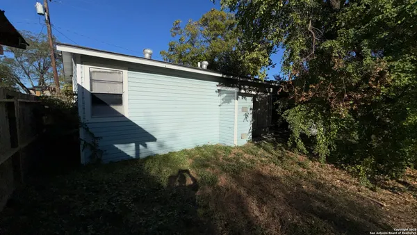 $1,100 | 442 Southwest 41st Street, San Antonio, TX 78237