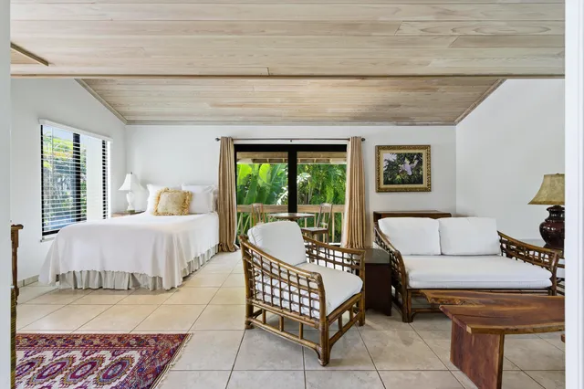 $11,495,000 | 3208 North Flagler Drive, West Palm Beach, FL 33407