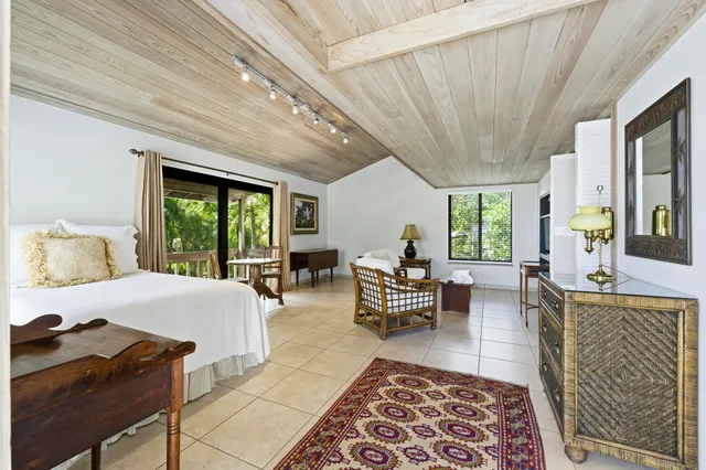 $11,495,000 | 3208 North Flagler Drive, West Palm Beach, FL 33407