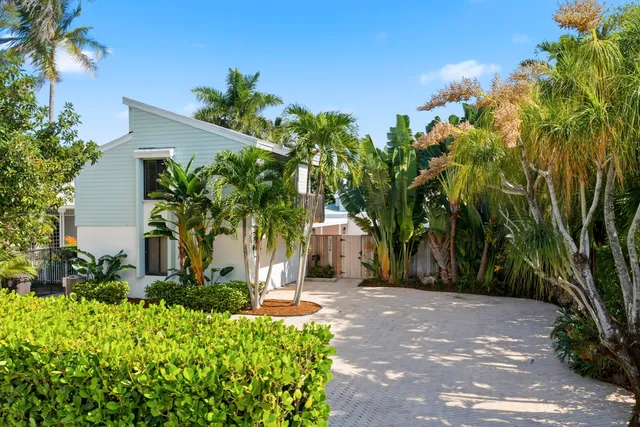 $11,495,000 | 3208 North Flagler Drive, West Palm Beach, FL 33407