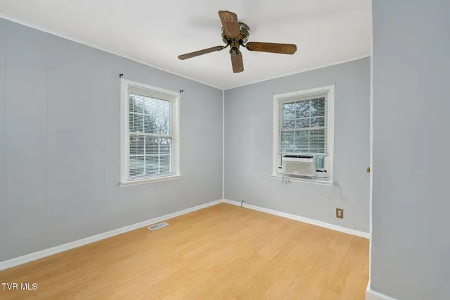 $1,600 | 11 Birch Street, Bristol, TN 37620