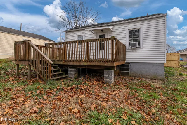 $1,600 | 11 Birch Street, Bristol, TN 37620