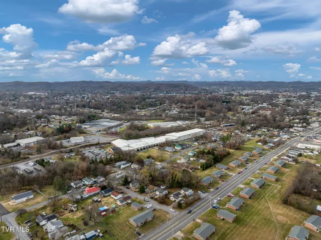 $1,600 | 11 Birch Street, Bristol, TN 37620