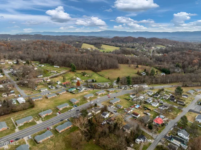 $1,600 | 11 Birch Street, Bristol, TN 37620