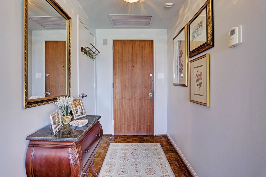 2200 Willowick Road, Unit 7B Houston, TX 77027 - Photo 6 of 27