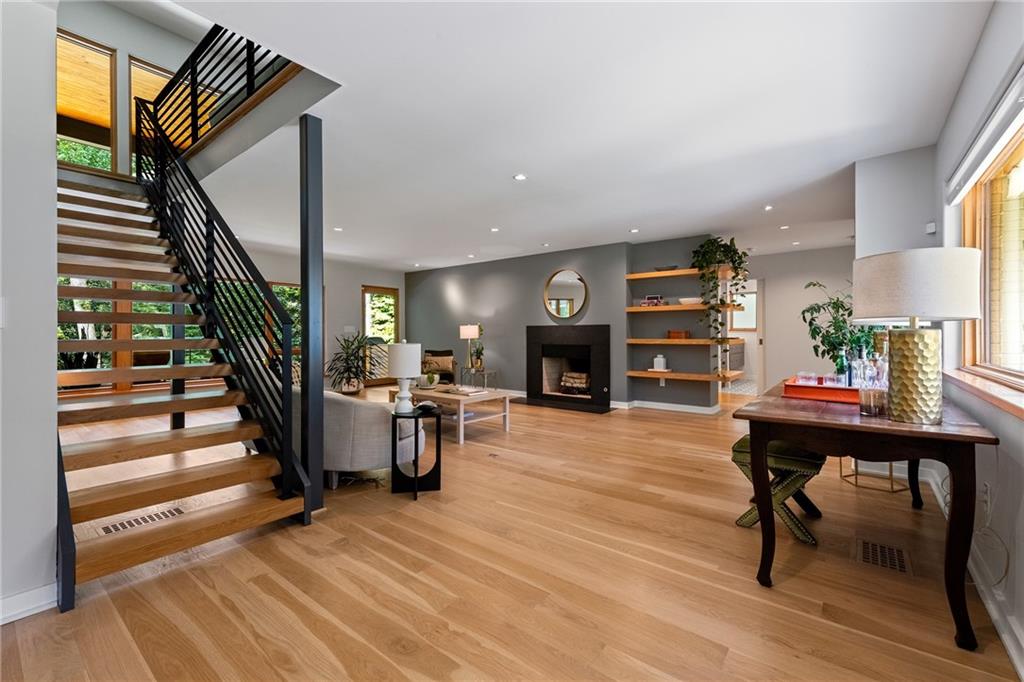 878 Barton Woods Road Northeast Atlanta, GA 30307 - Photo 6 of 75 Gallery Image 6