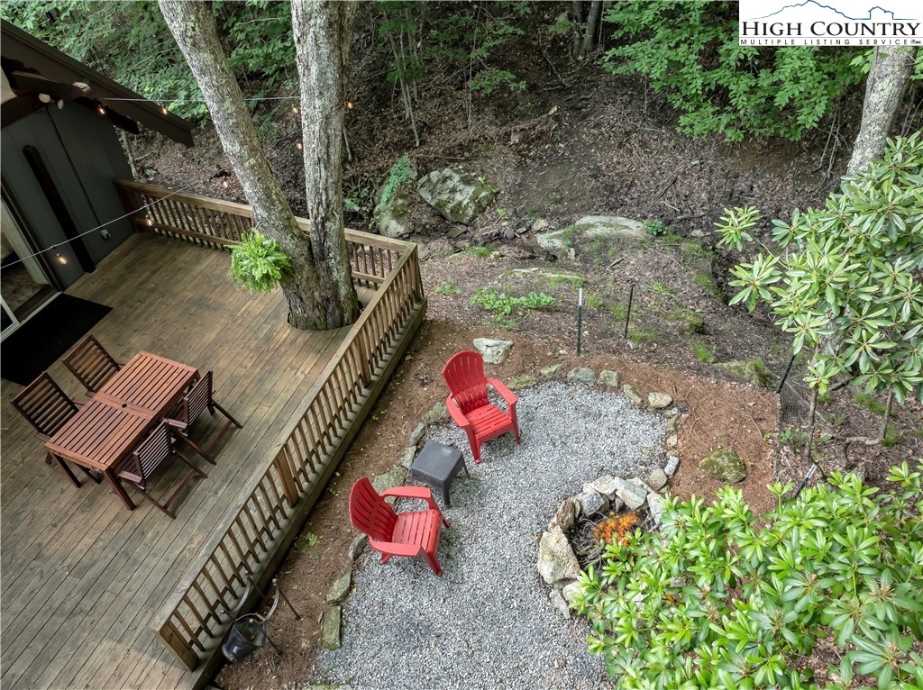 404 Charter Hills Road Beech Mountain, NC 28604 - Photo 35 of 36 outdoor space with lots of green space
