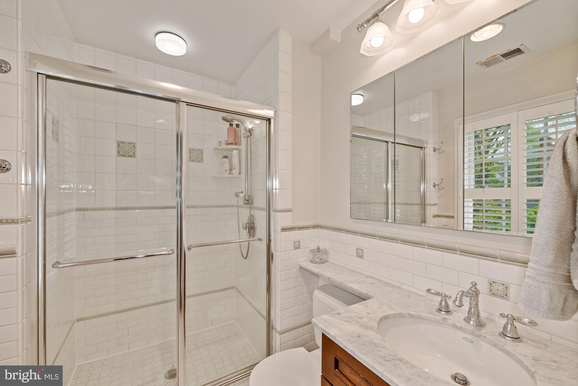 3412 Rittenhouse Street Northwest Washington, DC 20015 - Photo 16 of 33 Full bath attached to primary bedroom