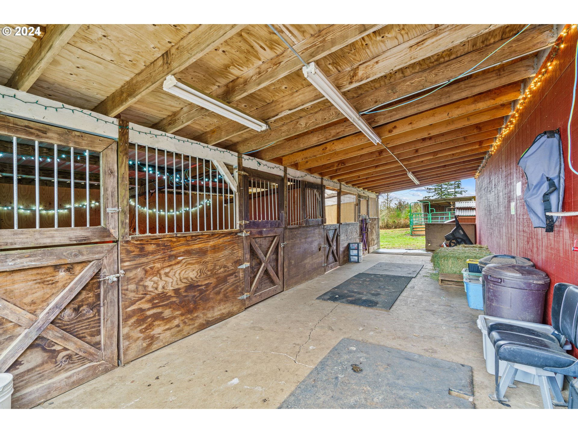 72956 London Road Cottage Grove, OR 97424 - Photo 35 of 44