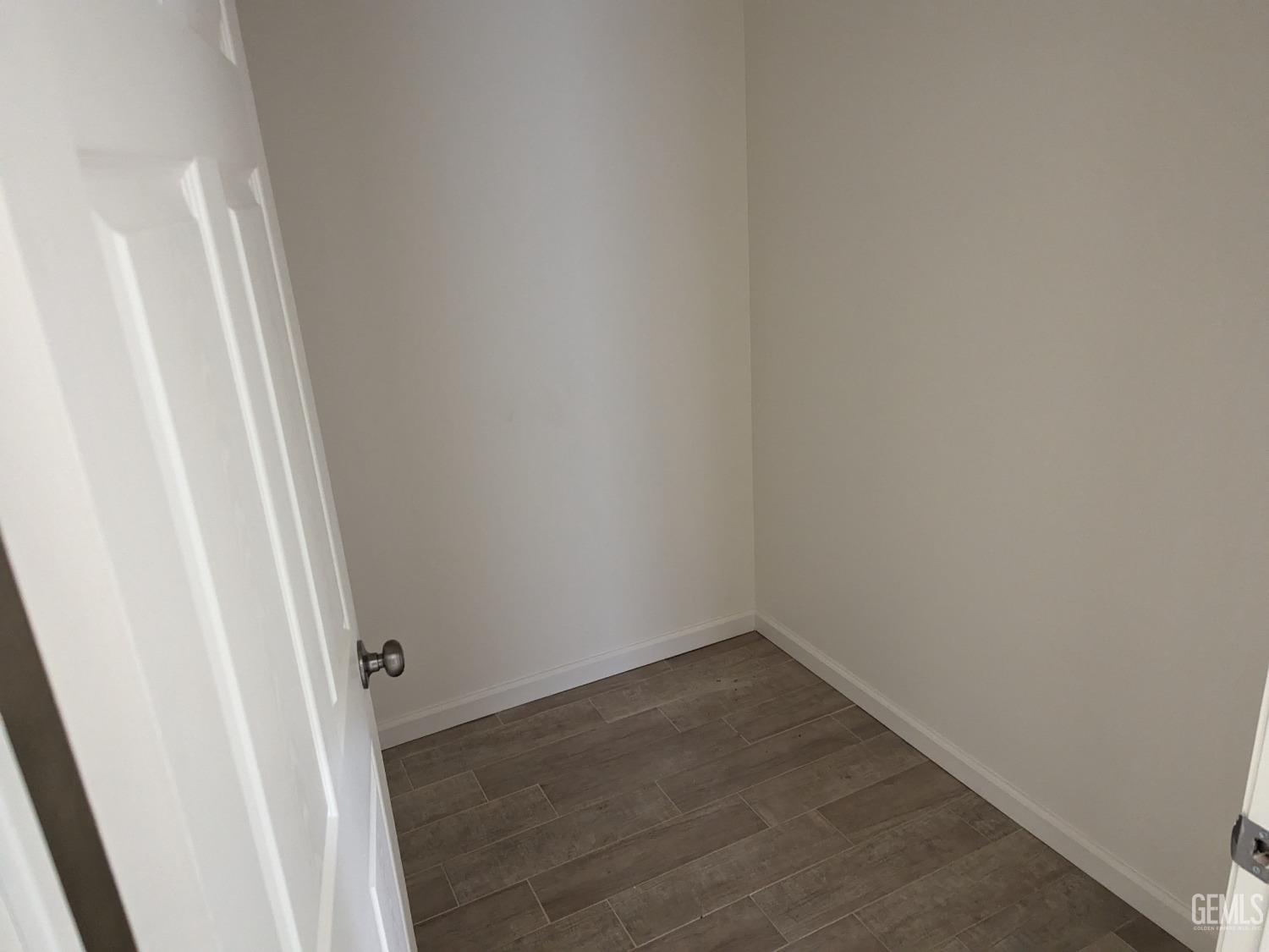 Undisclosed Address Bakersfield, CA 93308 - Photo 6 of 9 a view of a small space