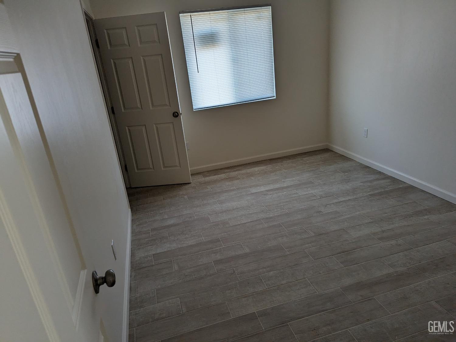 Undisclosed Address Bakersfield, CA 93308 - Photo 7 of 9 a view of a small space