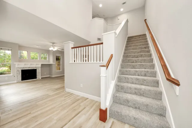 $2,095 | 66 Scarlet Woods Court, The Woodlands, TX 77380