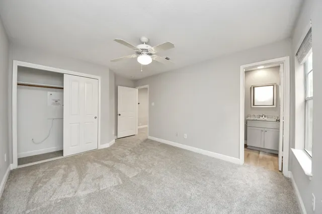 $2,095 | 66 Scarlet Woods Court, The Woodlands, TX 77380